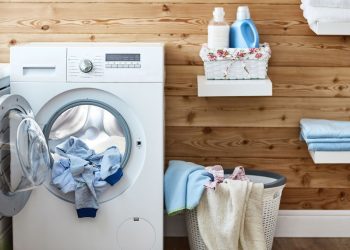 O erro comum que pode destruir suas roupas e sua máquina