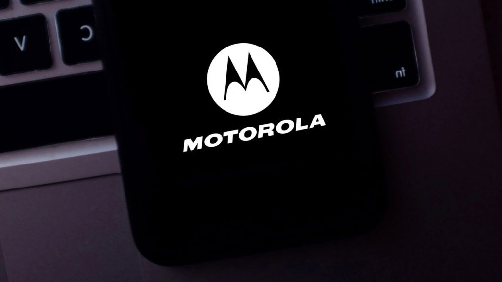 O celular intermediário que tira fotos como um premium em 2025