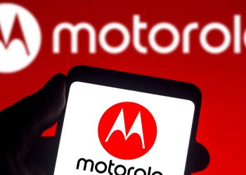 Melhores smartphones da Motorola e Xiaomi na faixa de até R$ 1.200