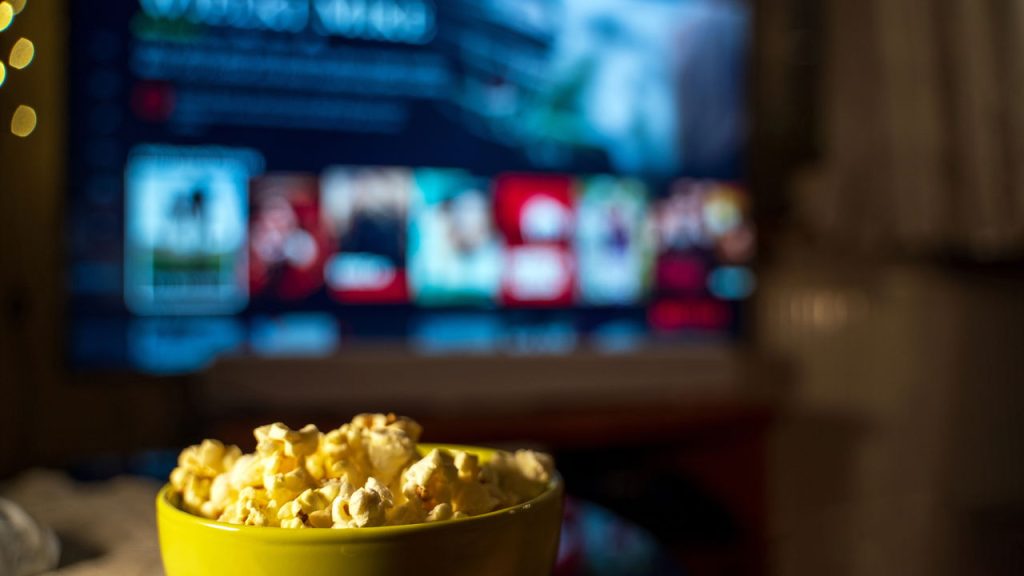 As novas séries da Netflix que estão prendendo todo mundo