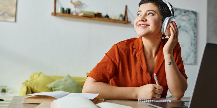 O curso mais procurado de inglês agora pode ser feito de graça e com certificado