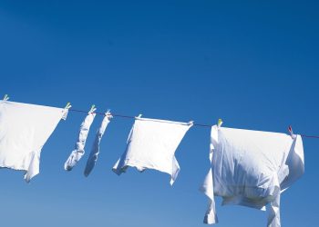O método caseiro mais simples e eficaz para acabar com manchas difíceis