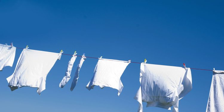 O método caseiro mais simples e eficaz para acabar com manchas difíceis