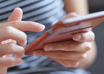 Antiga marca de celulares muito popular no Brasil ressurge das cinzas para alegria do povo