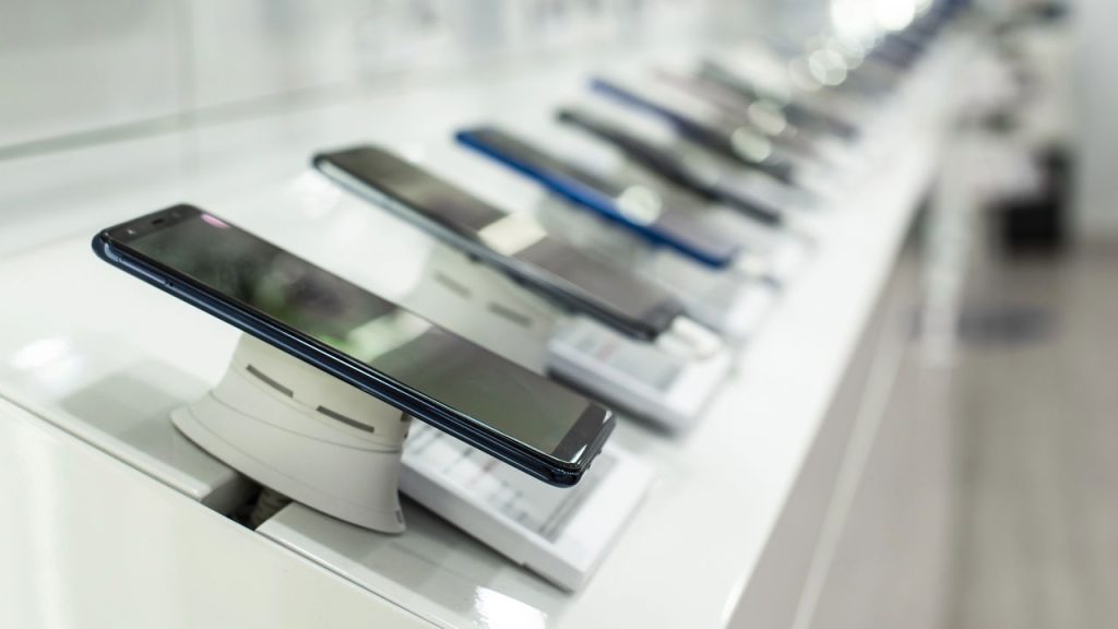 Nova tecnologia dificulta revenda de celulares roubados e surpreende