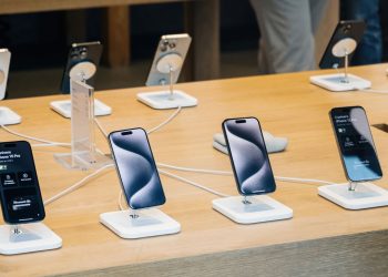 Smartphone com câmera de outro nível por menos de R$ 2.000 em 2025