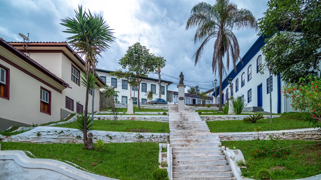 Cidade patrimônio da UNESCO no interior de Minas está atraindo brasileiros que buscam qualidade de vida, tranquilidade e estilo de vida acolhedor