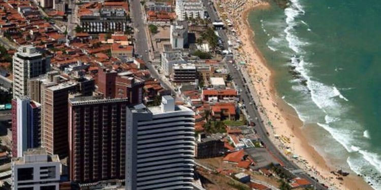 A cidade com o pôr do sol mais bonito do Brasil