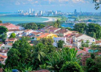 Essa cidade do Nordeste é Patrimônio Mundial da UNESCO e encanta com seu carnaval, ladeiras coloridas e tranquilidade
