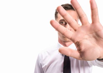 Como identificar uma pessoa má em 5 minutos segundo a psicologia