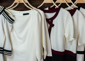 O truque mais eficaz e seguro para salvar roupas brancas manchadas