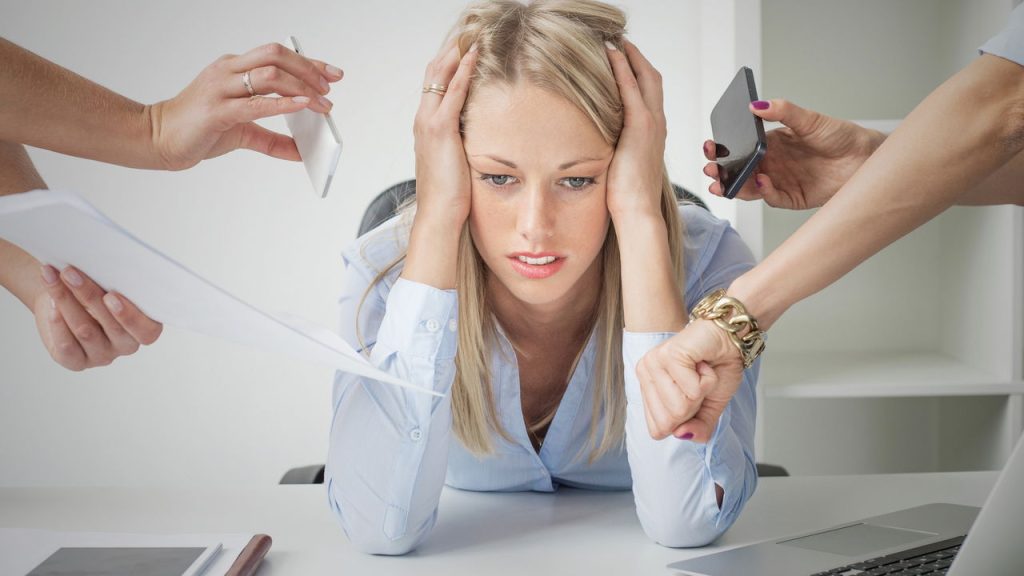 Burnout é o novo mal do século e esses 5 sinais não podem ser ignorados