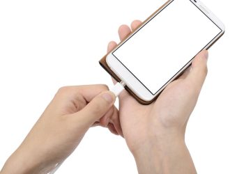 Você pode estar destruindo seu celular toda vez que carrega