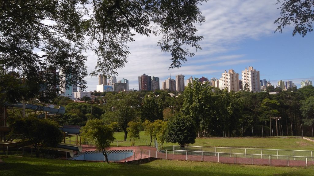 Cidade no interior do Paraná impressiona com modernidade e qualidade de vida