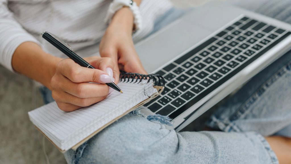 Inscrições abertas para cursos EaD gratuitos de educação