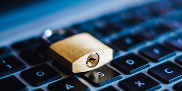 Cuidados essenciais para não ter seus dados pessoais roubados por telefone