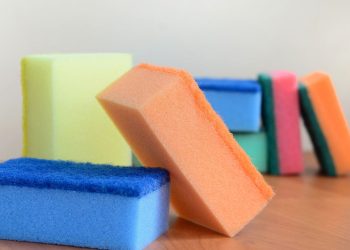 Uma simples esponja pode evitar prejuízo e deixar tudo mais limpo