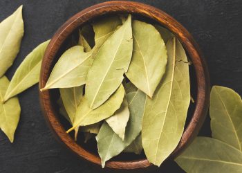 A dica mais natural e eficiente para renovar o cheiro da sua lavanderia
