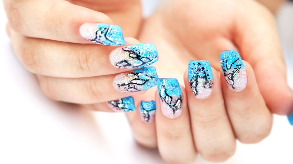 Transforme suas unhas em casa com truques que realmente funcionam