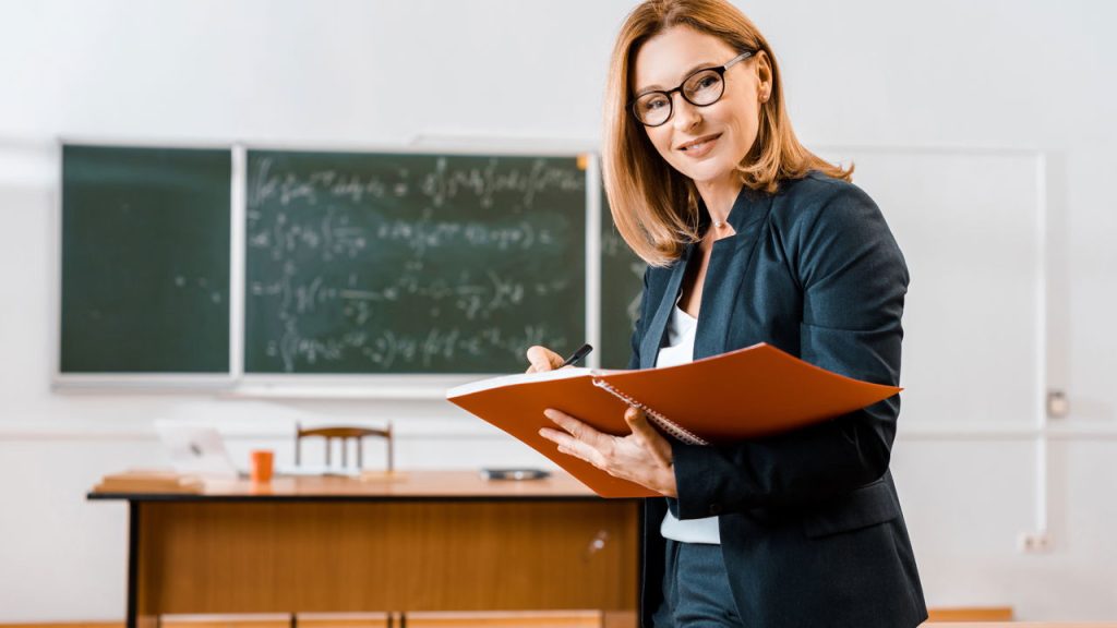 Cursos gratuitos do Ifes ensinam mediação e pesquisa em EaD