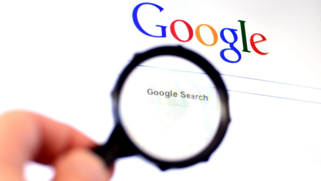 Google lança resumos em áudio no Search com IA mais rápida e prática