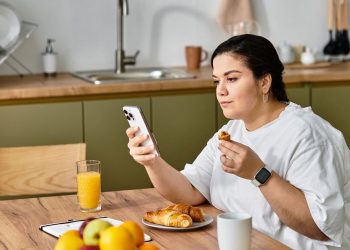 Sinais de que seu cérebro precisa de um detox digital urgente