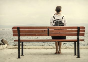 A diferença entre solidão e estar sozinho segundo a psicologia
