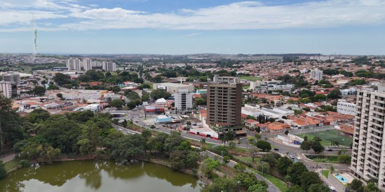Uma cidade charmosa e acessível para viver bem no interior