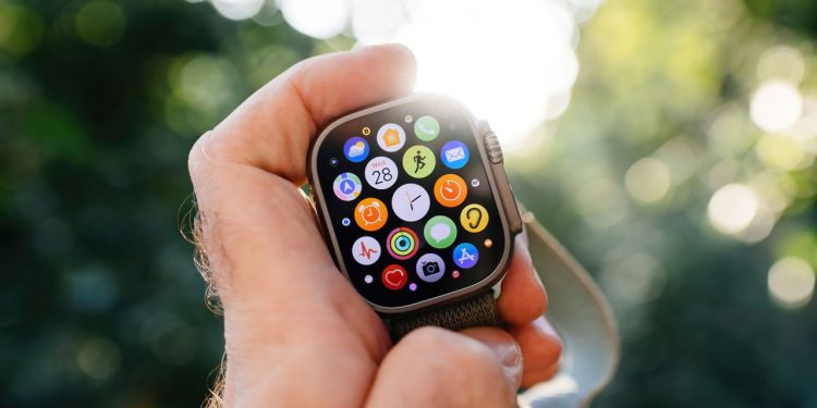 Apple Watch ganha ajuste automático de som e novo app de produtividade