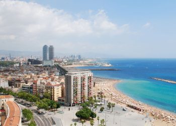 Essa cidade espanhola encanta os visitantes com paisagens de tirar o folego