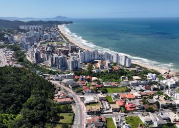A cidade com as praias mais encantadoras de Santa Catarina