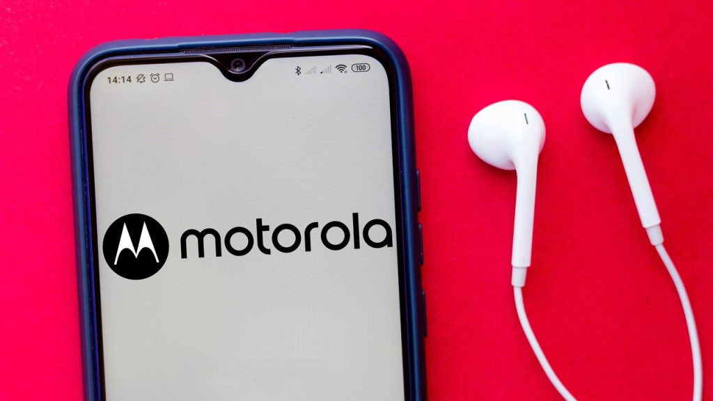Melhores smartphones da Motorola e Xiaomi na faixa de até R$ 1.200