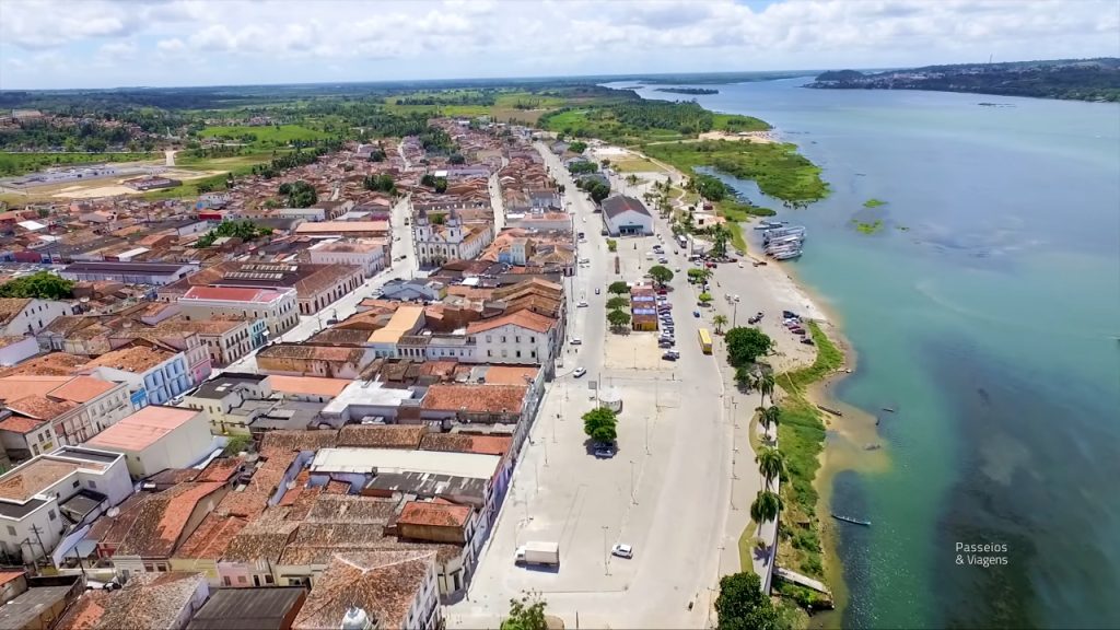 Essa do interior cidade conhecida como “Atenas Alagoana” encanta visitantes no Nordeste com beleza às margens do Rio São Francisco