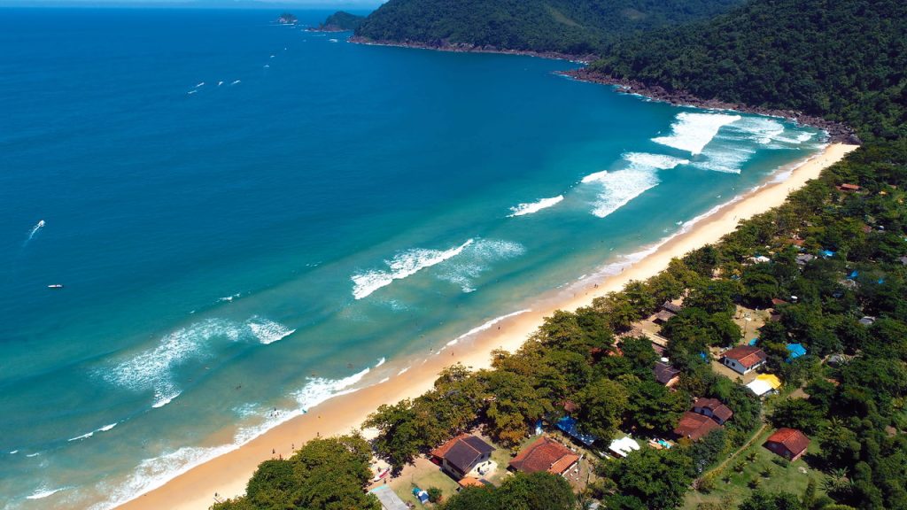 Fuja das multidões e descubra praias escondidas que parecem sonho
