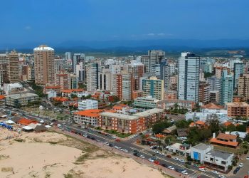 Torres - Essa cidade do litoral do Rio Grande do Sul virou o refúgio de quem busca sossego e beleza natural