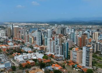 Cidade no litoral gaúcho que está conquistando viajantes de todo o Brasil