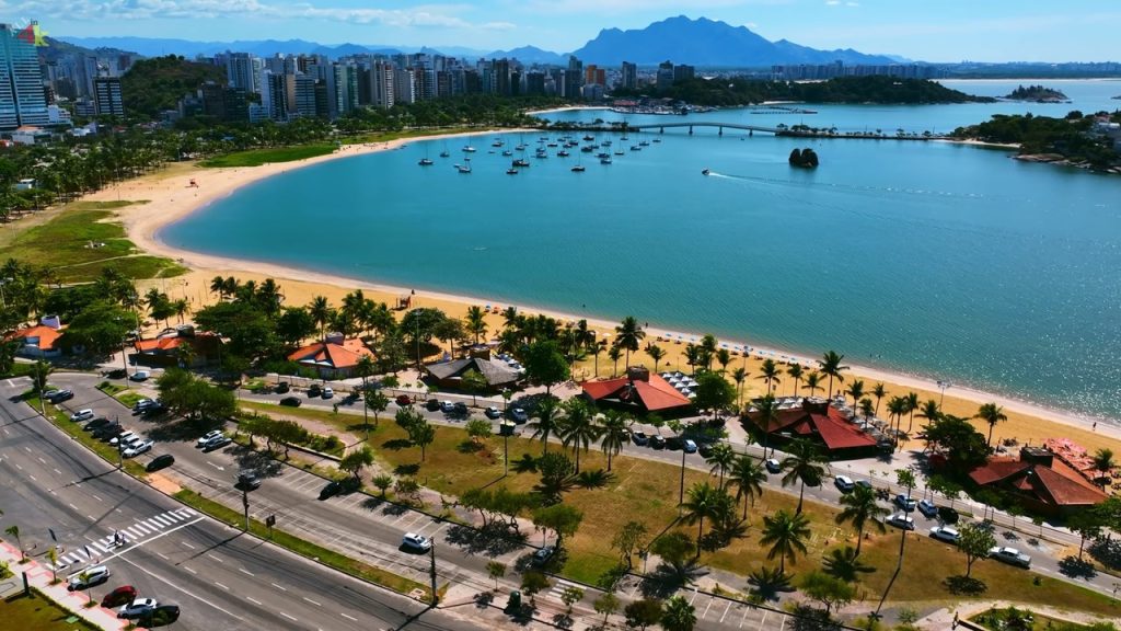 Essa cidade no litoral do Espírito Santo virou refúgio de quem busca contato com o mar, qualidade de vida e clima agradável o ano inteiro