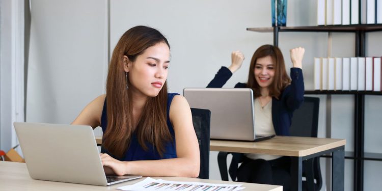 3 sinais de que sua amizade está te fazendo mal (e você ainda não percebeu)
