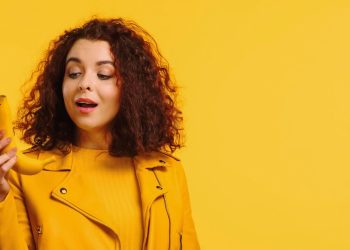 DNA humano é 60% igual ao da banana e a ciência explica o porquê