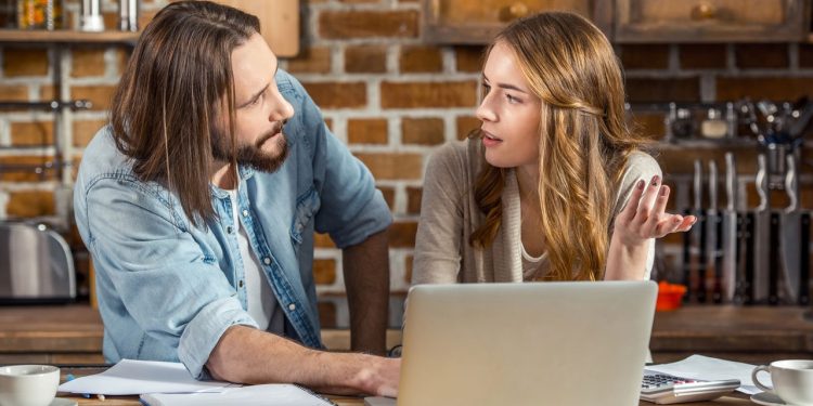 5 sinais sutis de que a comunicação no casal está falhando