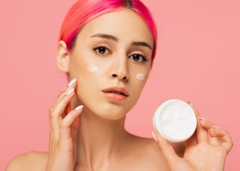 Melhores cuidados com a pele no inverno para evitar ressecamento