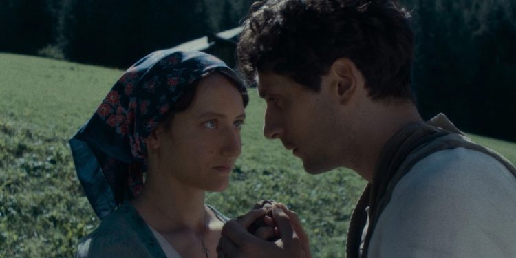 Filme italiano premiado emociona com drama íntimo em tempos de guerra