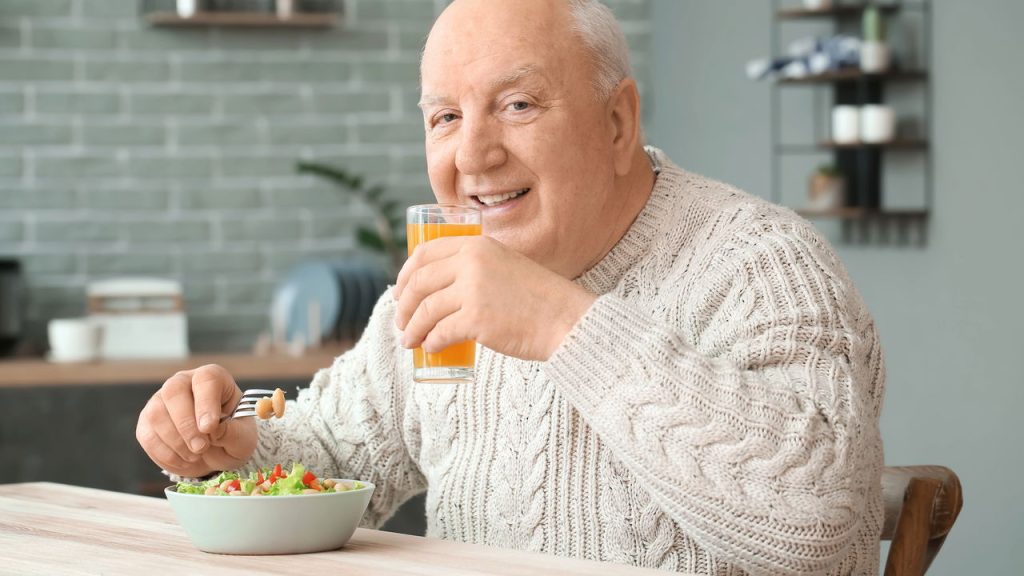Como manter a saúde após os 60 com uma alimentação poderosa