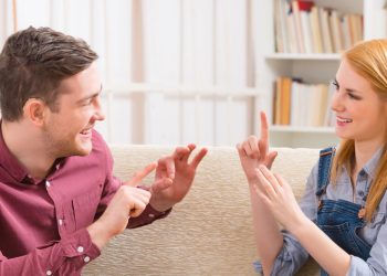 Aprenda Libras grátis e conquiste novas oportunidades