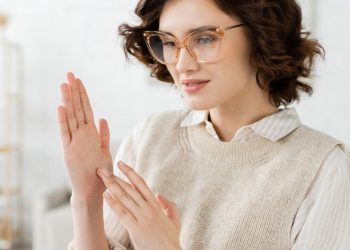 Curso gratuito de Libras no Rio abre 480 vagas presenciais e online