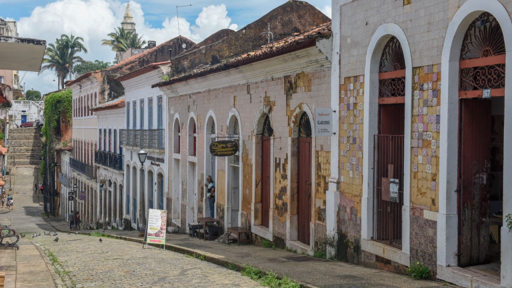 5 cidades brasileiras que estão bombando entre turistas internacionais