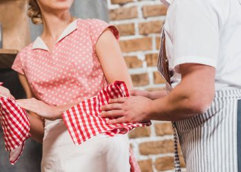 A melhor receita caseira para tirar manchas e desinfetar panos