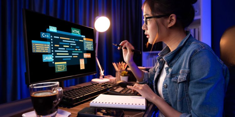 Curso de Python com certificado abre 82 mil vagas grátis