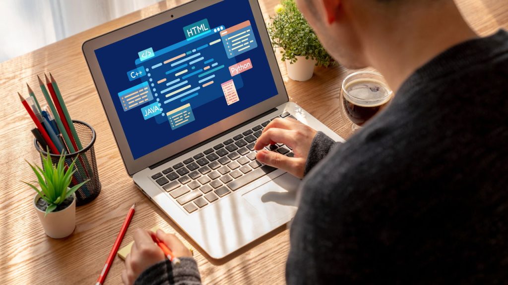 Curso de Python com certificado abre 82 mil vagas grátis