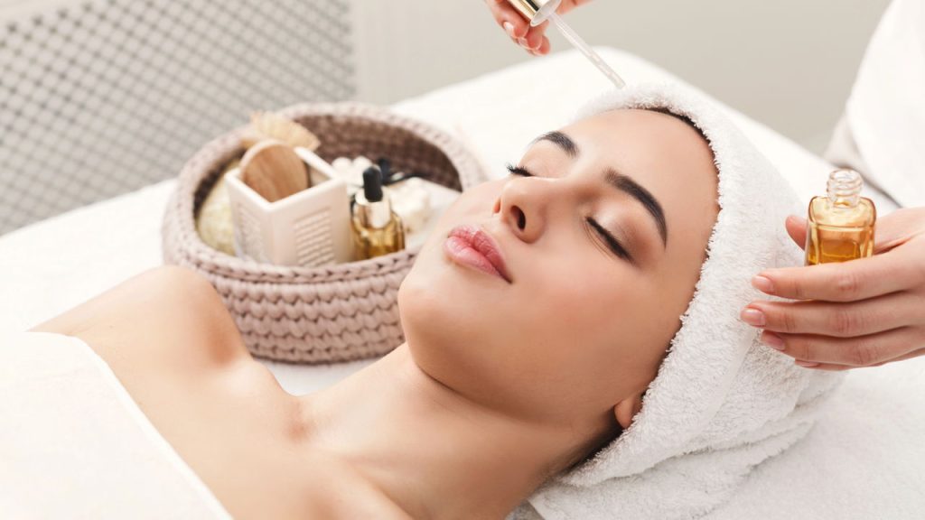 Essas técnicas de rejuvenescimento facial estão em alta em 2025